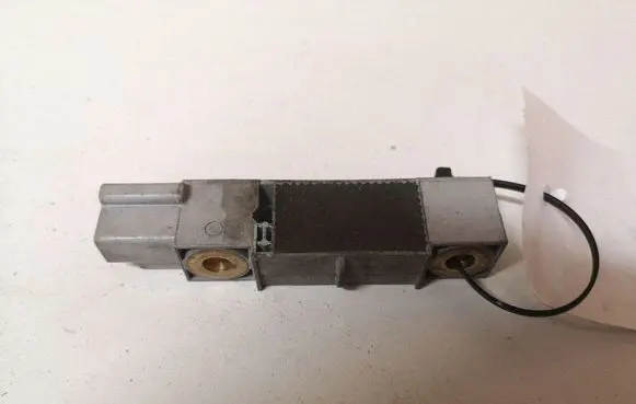 Volvo V70 Airbag deployment crash/impact sensor 9452777
