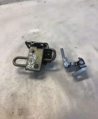 Audi Q7 4L Front door hinge set 