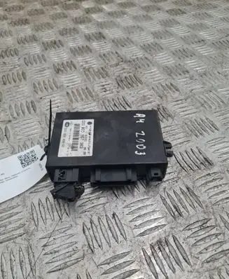 Audi A4 S4 B6 8E 8H Comfort/convenience module 8E0907383