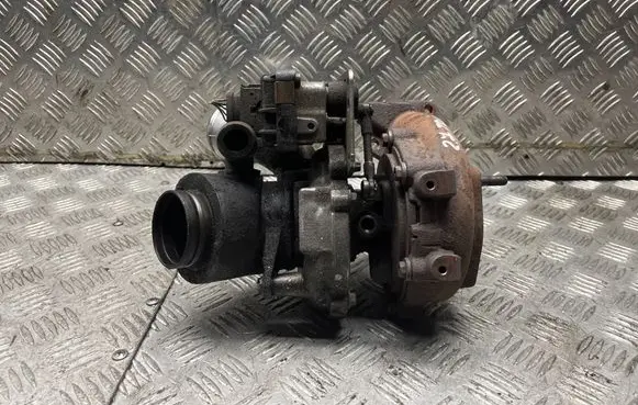Audi A4 S4 B7 8E 8H Turbo 059145721F 6NW009483