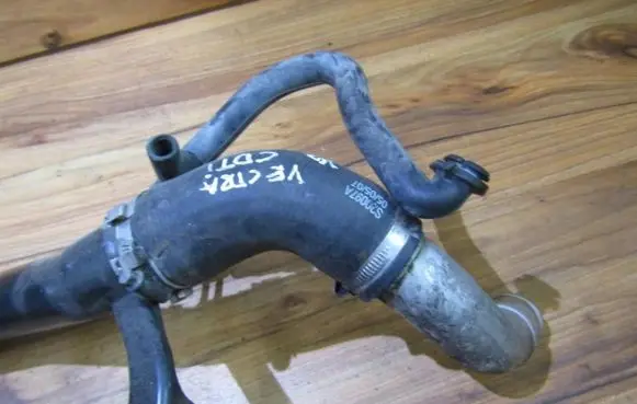 Air intake hose/pipe