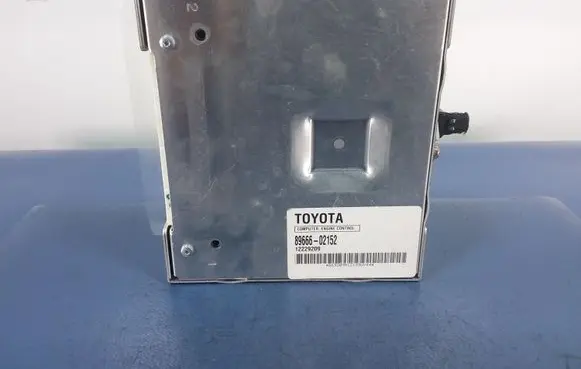 Toyota Corolla E110 Engine control unit/module ECU 89666-02152