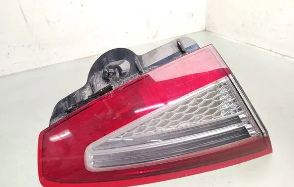 Ford Mondeo MK IV Tailgate rear/tail lights BS7113A603BE