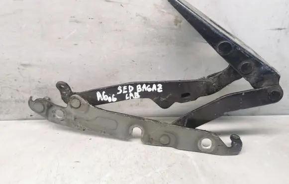 Audi A6 S6 C6 4F Tailgate/trunk/boot hinge 04S526691