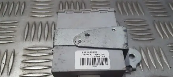 Toyota Corolla E120 E130 Door control unit/module 73662712 8974102050