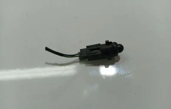Citroen DS3 Sensor 107907617B