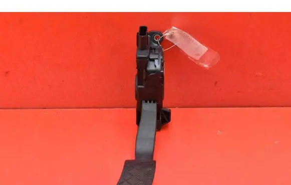Audi A8 S8 D4 4H Accelerator throttle pedal 8K1723523
