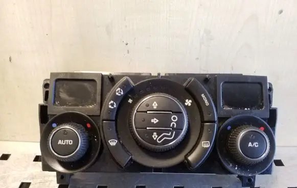 Peugeot 3008 I Climate control unit 96738322XT