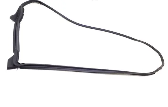 Lexus IS 220D-250-350 Rubber seal front door (on door) 6786153030