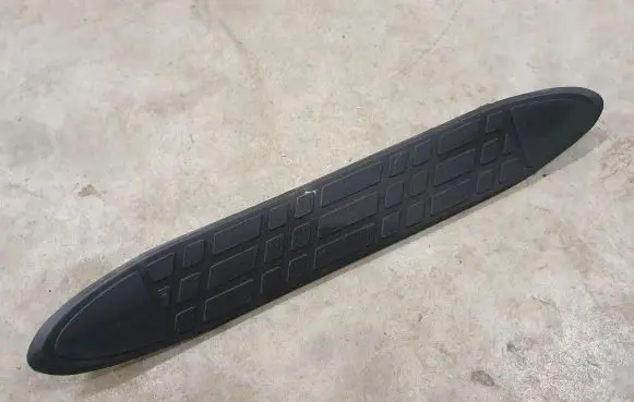 Volkswagen Amarok Side skirt front trim 