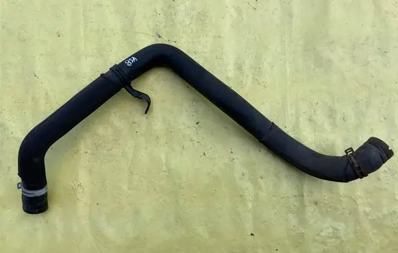 Mercedes-Benz A W169 Engine coolant pipe/hose A1695010182