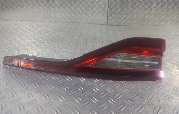 Rear/tail lights