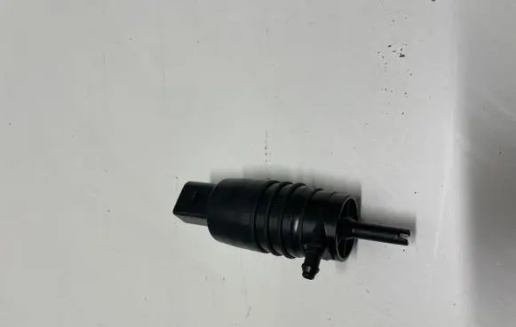 BMW 1 F20 F21 Windshield washer spray nozzle 