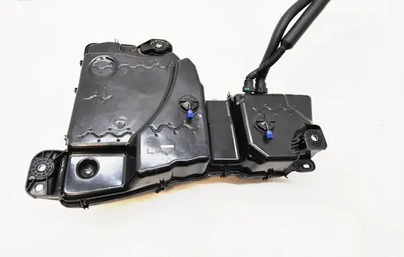 Audi Q3 F3 AdBlue liquid reservoir 5QF131877 5QF131877P