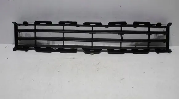 Renault Megane III Front bumper lower grill 8200114155