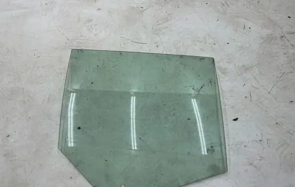 BMW 5 E60 E61 Front door window glass four-door 43R00049
