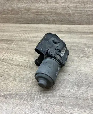 Volkswagen PASSAT CC Wiper motor 3C8955119