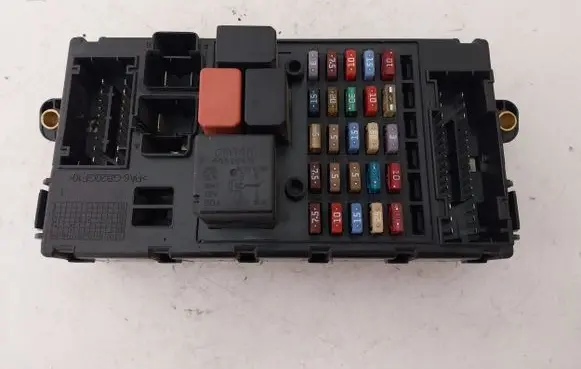 Iveco Daily 4th gen Fuse module 69500009 554953020000