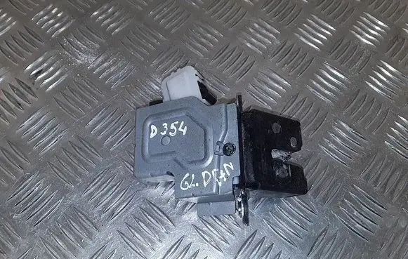 Mazda 3 II Tailgate/trunk/boot lock/catch/latch c6728