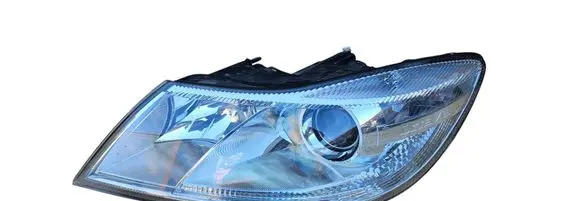 Skoda Octavia Mk2 (1Z) Headlight/headlamp 1Z1941015F 1E1247015F