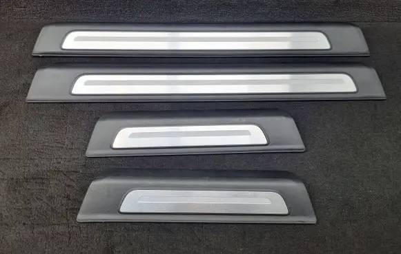 Audi Q7 4M sill trim set (inner) 4M0853374A 4M0853373A 4M0853376A