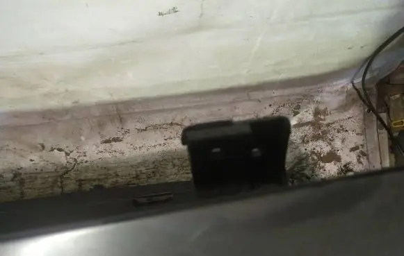 Volkswagen Golf III Tailgate/trunk/boot hinge