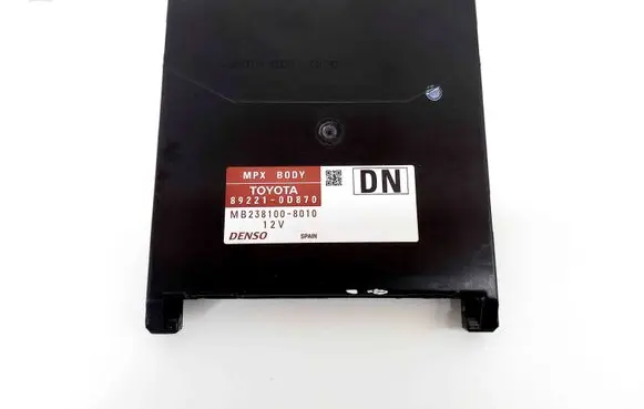 Toyota Yaris Other devices 892210D870