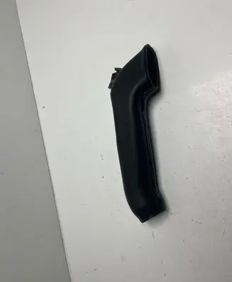 Audi V8 Air intake duct part 077133854C