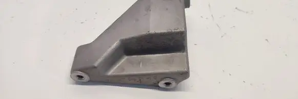 Mercedes-Benz Vito Viano W447 Engine mounting bracket A4472420140