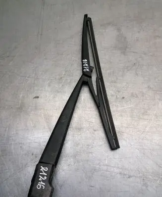 Citroen C4 I Rear wiper blade arm