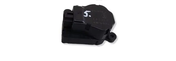 Ford C-MAX I Air flap motor/actuator 3M5H19E616AB EAD251