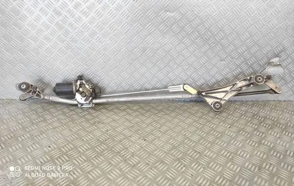 Front wiper linkage and motor