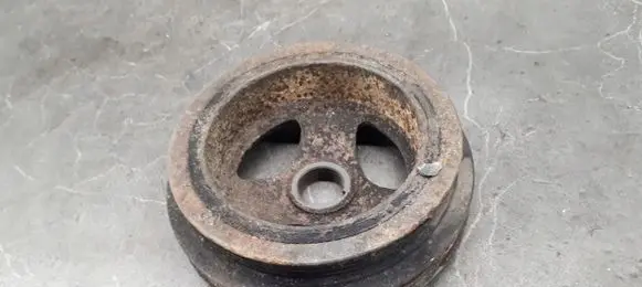 Hyundai Lantra II Crankshaft pulley