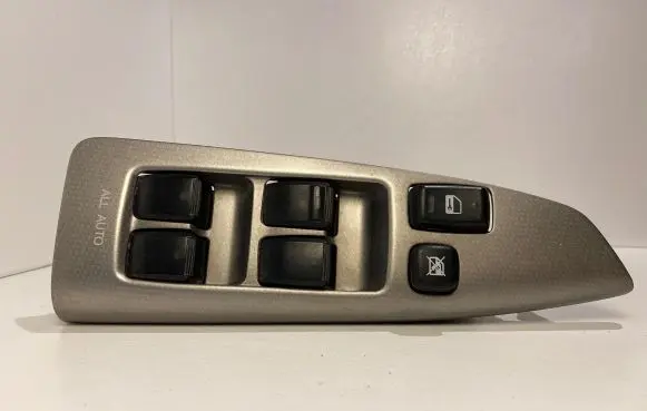 Toyota Corolla Verso E121 Electric window control switch 8404013080 514569