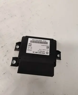 Volkswagen PASSAT B6 Hand brake control module 3C8907801A