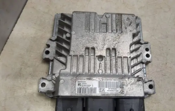 Ford Focus Engine control unit/module S180075002 9666571380 9678686080