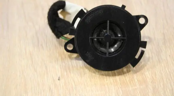 Peugeot 5008 Front door high frequency speaker 
