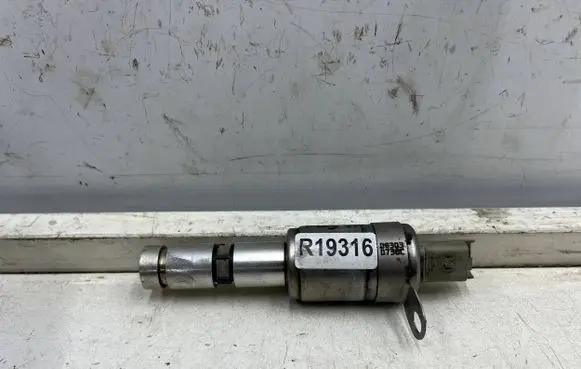 Renault Scenic II - Grand scenic II Camshaft vanos timing valve 413185