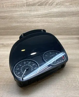 BMW 3 E90 E91 Speedometer (instrument cluster) 9166822