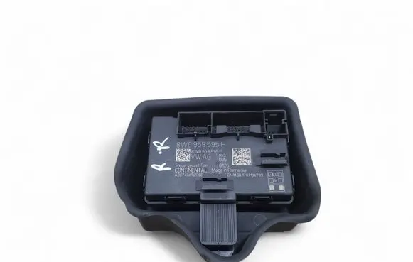 Audi A5 Door control unit/module 8W0959595H