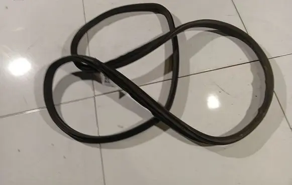 Skoda Fabia Mk2 (5J) Rubber seal front coupe door