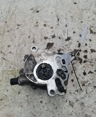 Volkswagen Touran I Vacuum pump