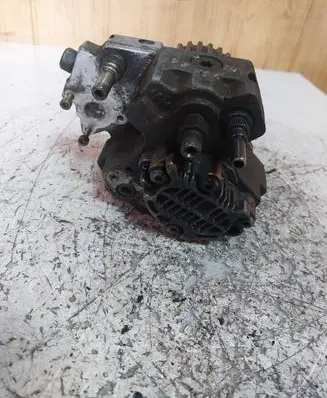 Citroen Xsara Picasso Fuel injection high pressure pump 9651844380 100335 0445010089