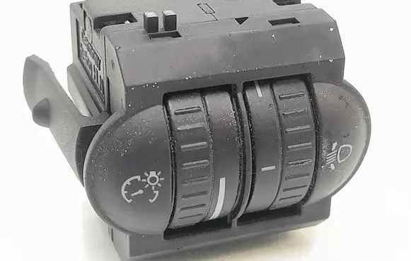 Volkswagen Golf V Headlight level height control switch 1K0941333