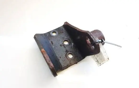 Toyota Corolla Verso AR10 Engine mounting bracket 