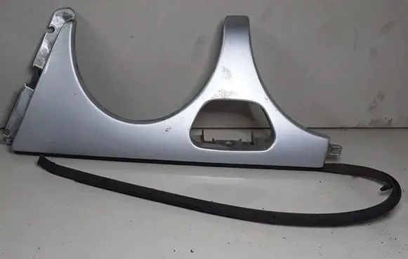 Mercedes-Benz E W210 Under headlight/headlamp trim 2108200312
