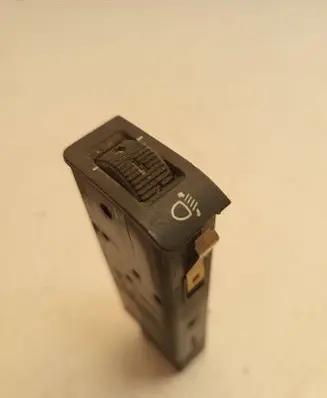 BMW 7 E38 Headlight level height control switch 8352254