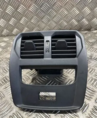 BMW 3 G20 G21 Rear air vent grill 5A05665 25102021 553245