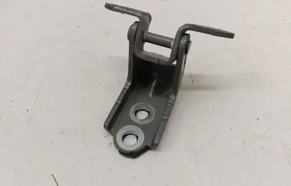 Nissan Qashqai J12 Front door upper hinge 