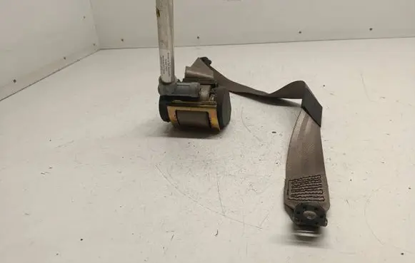 Audi A6 S6 C5 4B Front seatbelt 4B0857706D 100398